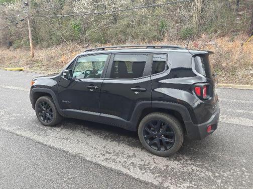 2023 Jeep Renegade Altitude