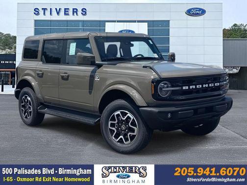 2025 Ford Bronco Outer Banks