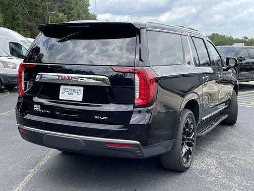 2022 GMC Yukon XL SLT