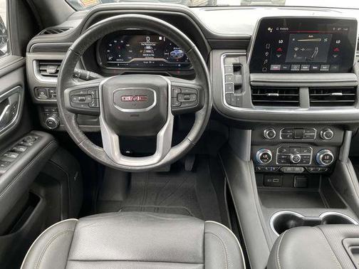 2022 GMC Yukon XL SLT
