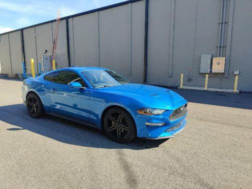 2020 Ford Mustang EcoBoost