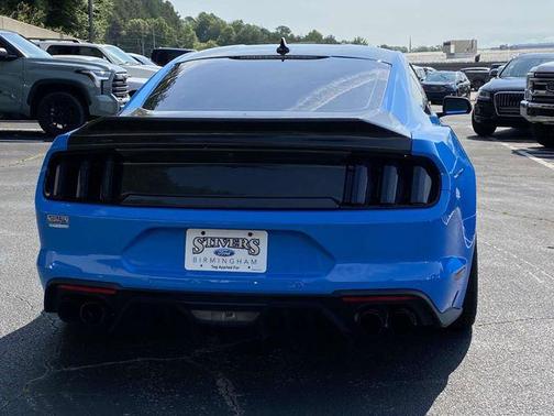 2022 Ford Mustang EcoBoost