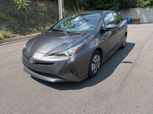 2016 Toyota Prius Four