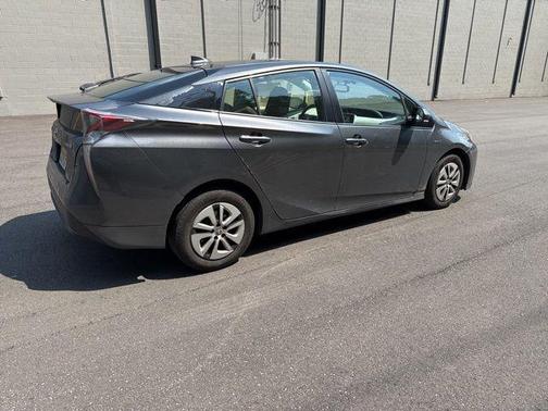 2016 Toyota Prius Four