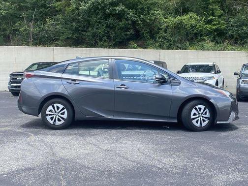 2016 Toyota Prius Four
