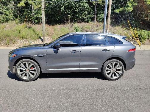 2018 Jaguar F-PACE S