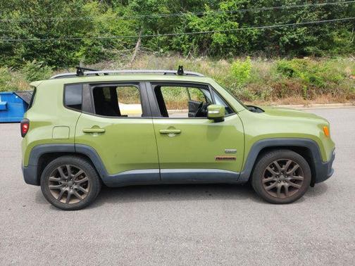 Jungle Green 2016 Jeep Renegade Latitude