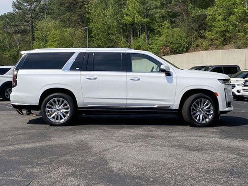2022 Cadillac Escalade ESV Premium Luxury