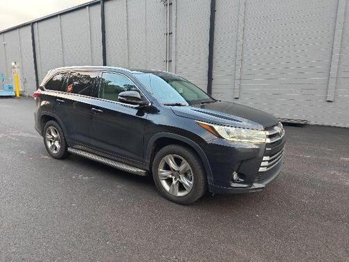 2017 Toyota Highlander Limited