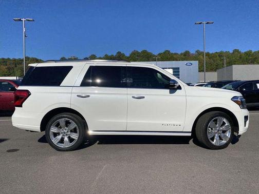 2024 Ford Expedition Platinum
