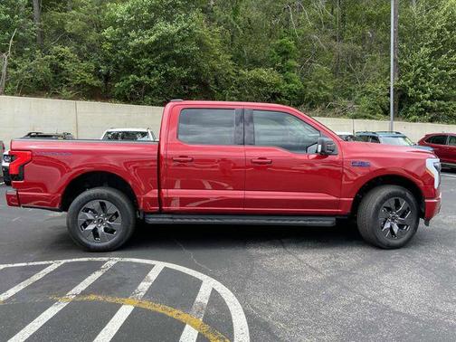 2024 Ford F-150 Lightning Flash