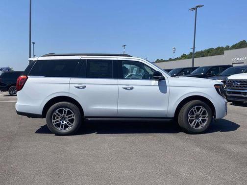 Space Silver Metallic 2026 Ford Expedition Active