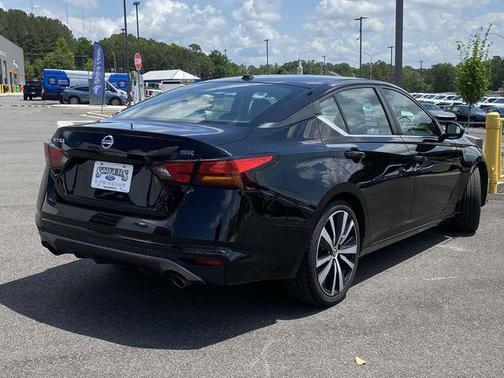2020 Nissan Altima SR FWD
