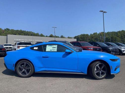 2025 Ford Mustang EcoBoost