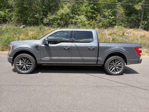 Carbonized Gray Metallic 2022 Ford F-150 Lariat