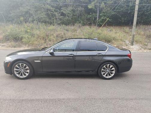 2016 BMW 528 528i