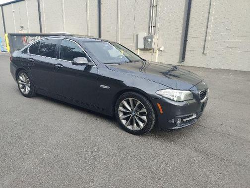 2016 BMW 528 528i