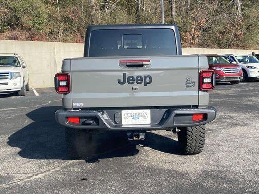2021 Jeep Gladiator Willys 4x4