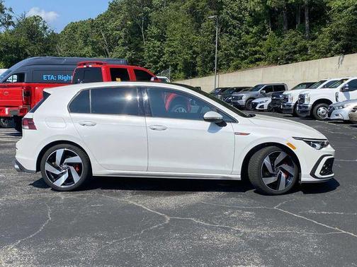 2022 Volkswagen Golf GTI 2.0T SE DSG