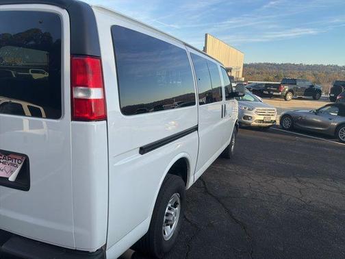 2022 Chevrolet Express 3500 RWD 3500 Regular Wheelbase LS