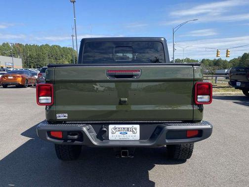 2021 Jeep Gladiator Willys 4x4