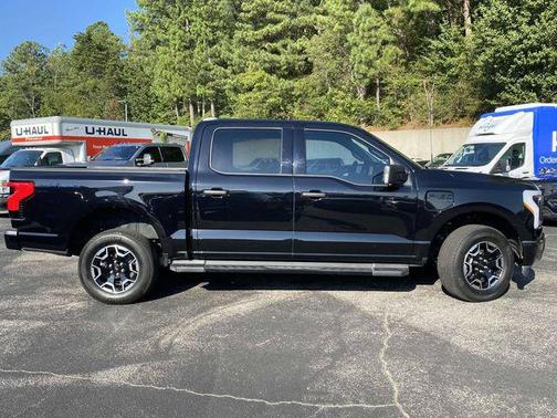 2022 Ford F-150 Lightning XLT