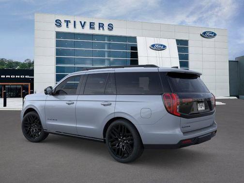 Glacier Gray Metallic Tri-Coat 2026 Ford Expedition Platinum