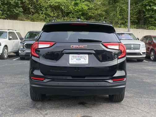 Ebony Twilight Metallic 2023 GMC Terrain SLT