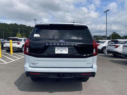 2025 Ford Expedition Max Active 4x4