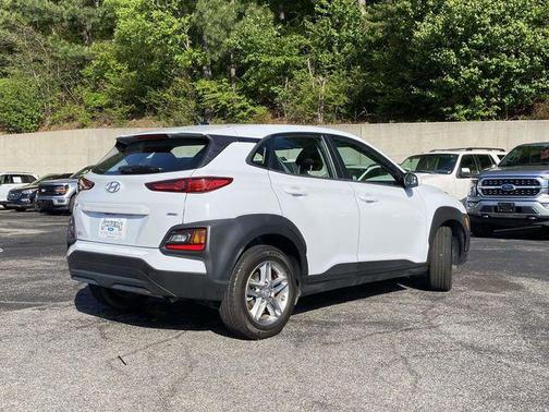 2021 Hyundai KONA SE