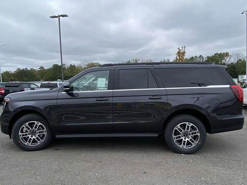 2025 Ford Expedition Max Active 4x2