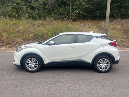 2020 Toyota C-HR LE