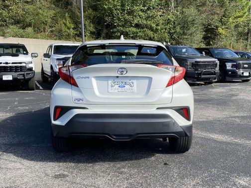 2020 Toyota C-HR LE