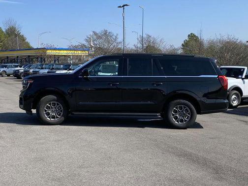 2025 Ford Expedition Max Active 4x4