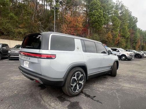 2023 Rivian R1S Adventure