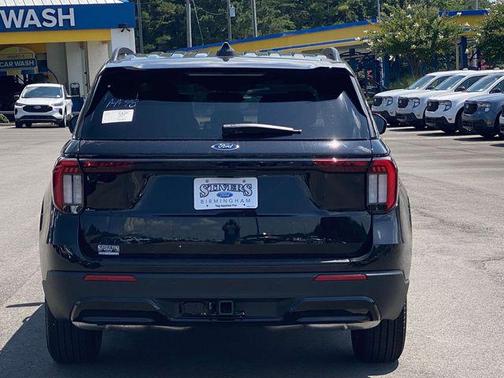 Agate Black Metallic 2026 Ford Explorer ST-Line