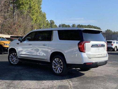 2024 GMC Yukon XL SLT