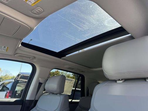 2025 Ford Expedition Max Active 4x2