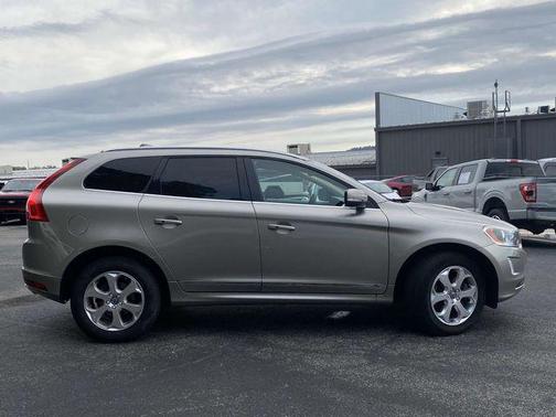 2016 Volvo XC60 T5 Premier