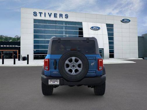 Velocity Blue Metallic 2026 Ford Bronco Big Bend