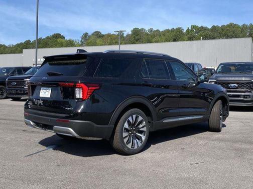 Agate Black Metallic 2026 Ford Explorer Platinum