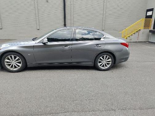 2014 INFINITI Q50 Base