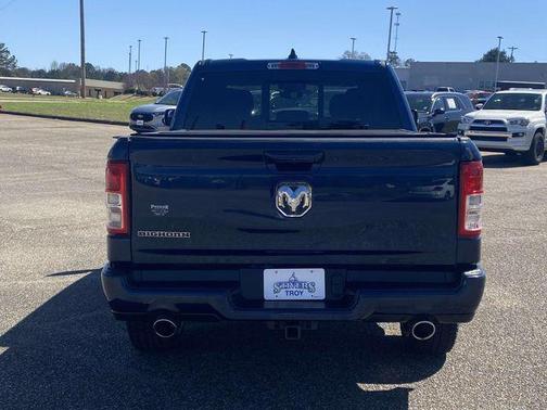 Patriot Blue Pearlcoat 2022 RAM 1500 Big Horn/Lone Star
