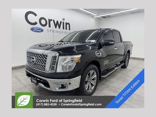 2017 Nissan Titan SV