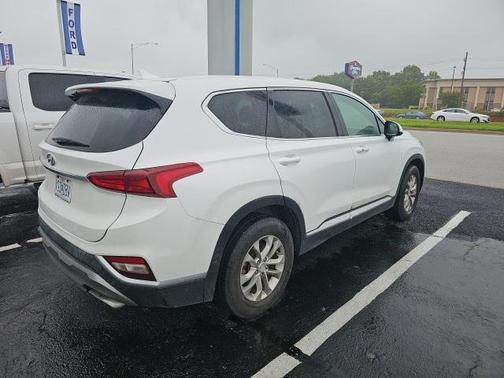 2019 Hyundai SANTA FE SEL 2.4