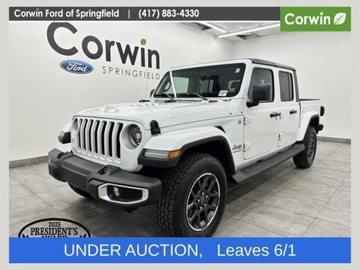 Bright White Clearcoat 2023 Jeep Gladiator Overland