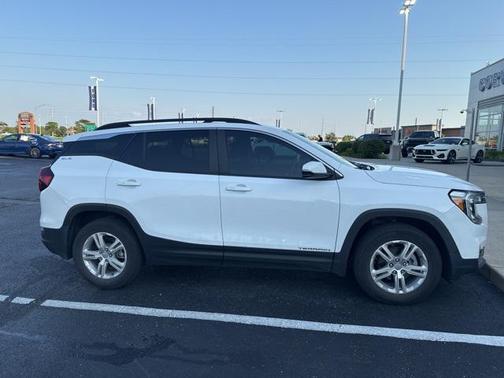 2022 GMC Terrain SLE
