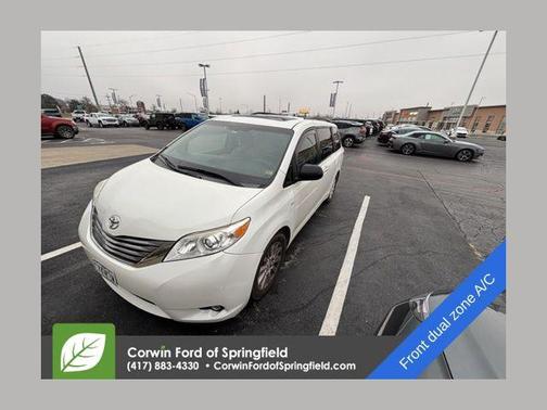 2016 Toyota Sienna XLE