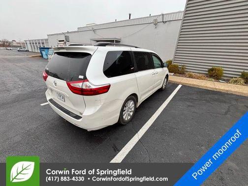 2016 Toyota Sienna XLE