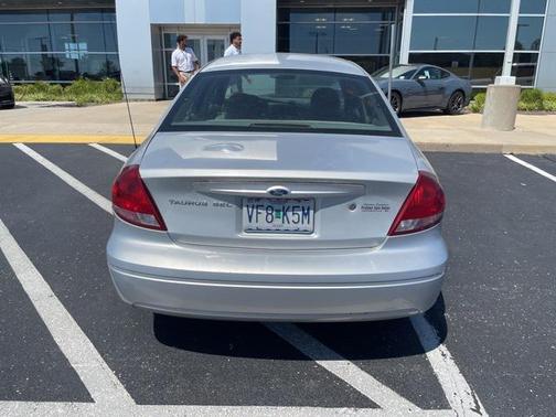 2006 Ford Taurus SEL
